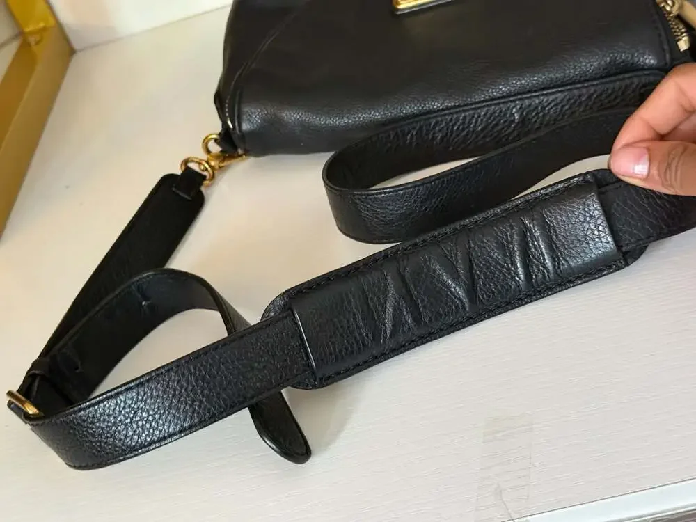 Marc Jacobs Authentic Black Leather Crossbody Purse Handbag Pebbled